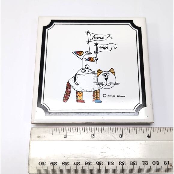 VTG Marge Levine Collectible Art Tile Cat Bird Fish Mouse Friend Ship Signed 4X4 - Picture 4 of 5
